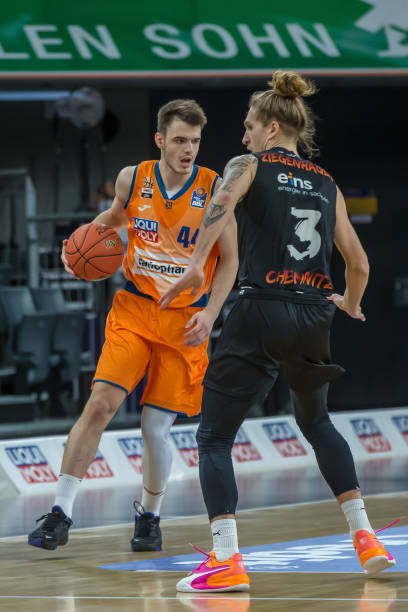 上实现共赢 上实现共赢