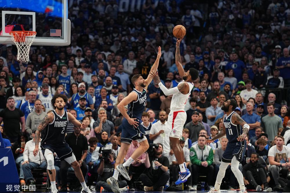 上的表现堪 上的表现堪